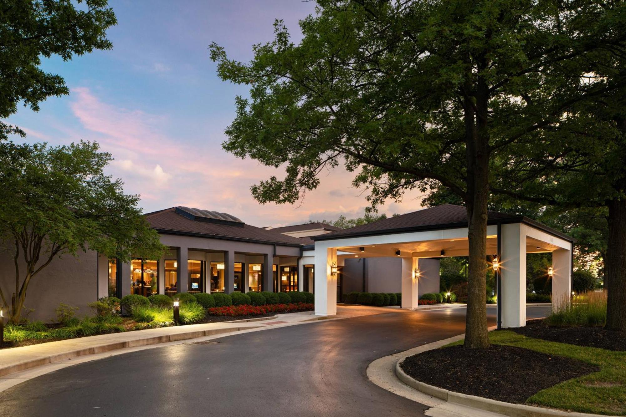Courtyard Cincinnati Blue Ash Exterior photo